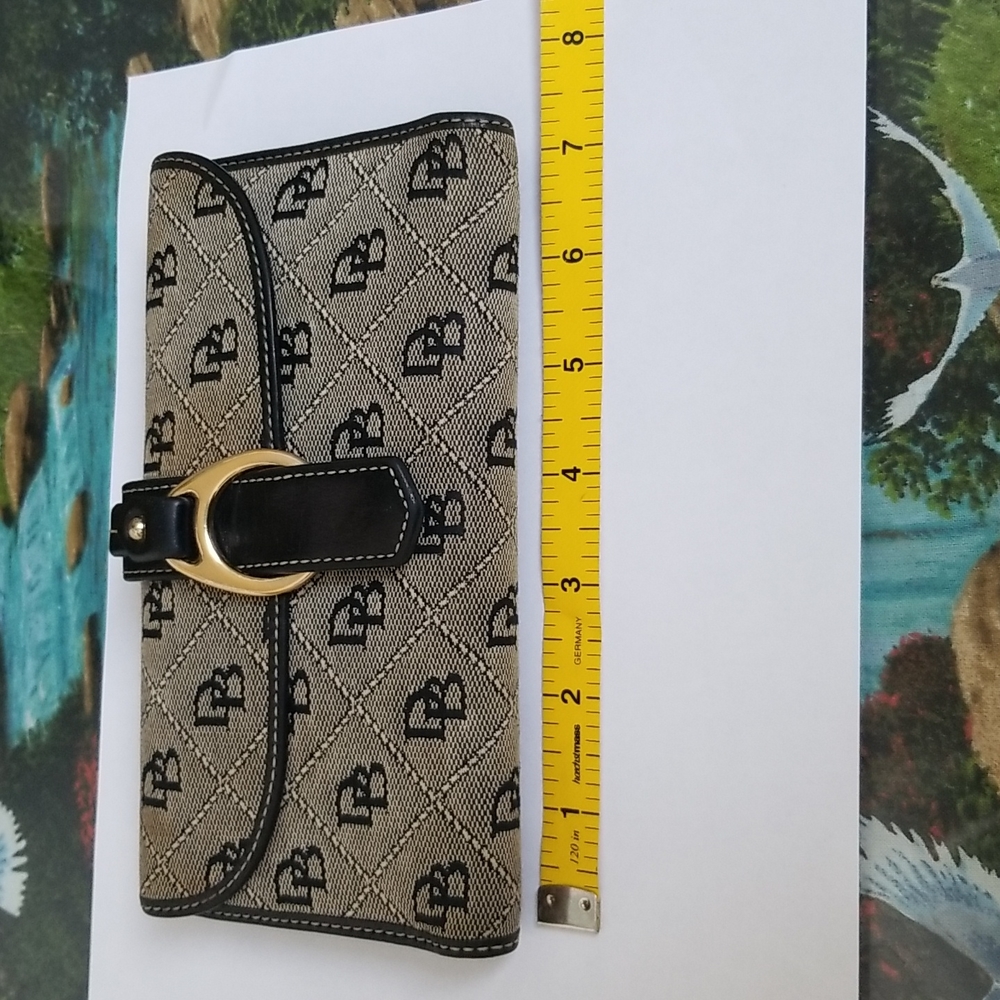 Dooney and Bourke Maxi Clutch Wallet